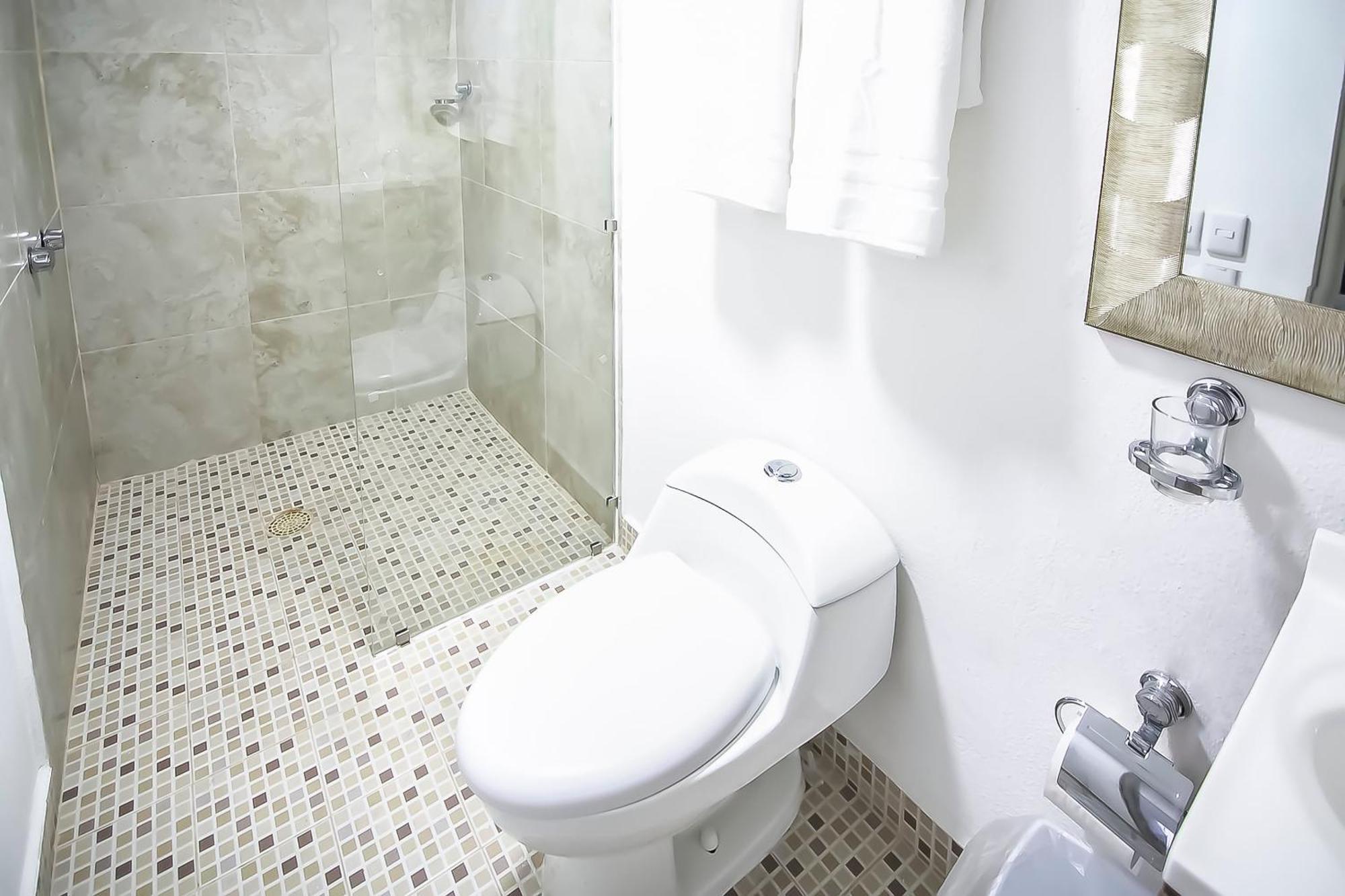 Oyo Hotel Plaza Las Torres, Cabo San Lucas Ngoại thất bức ảnh