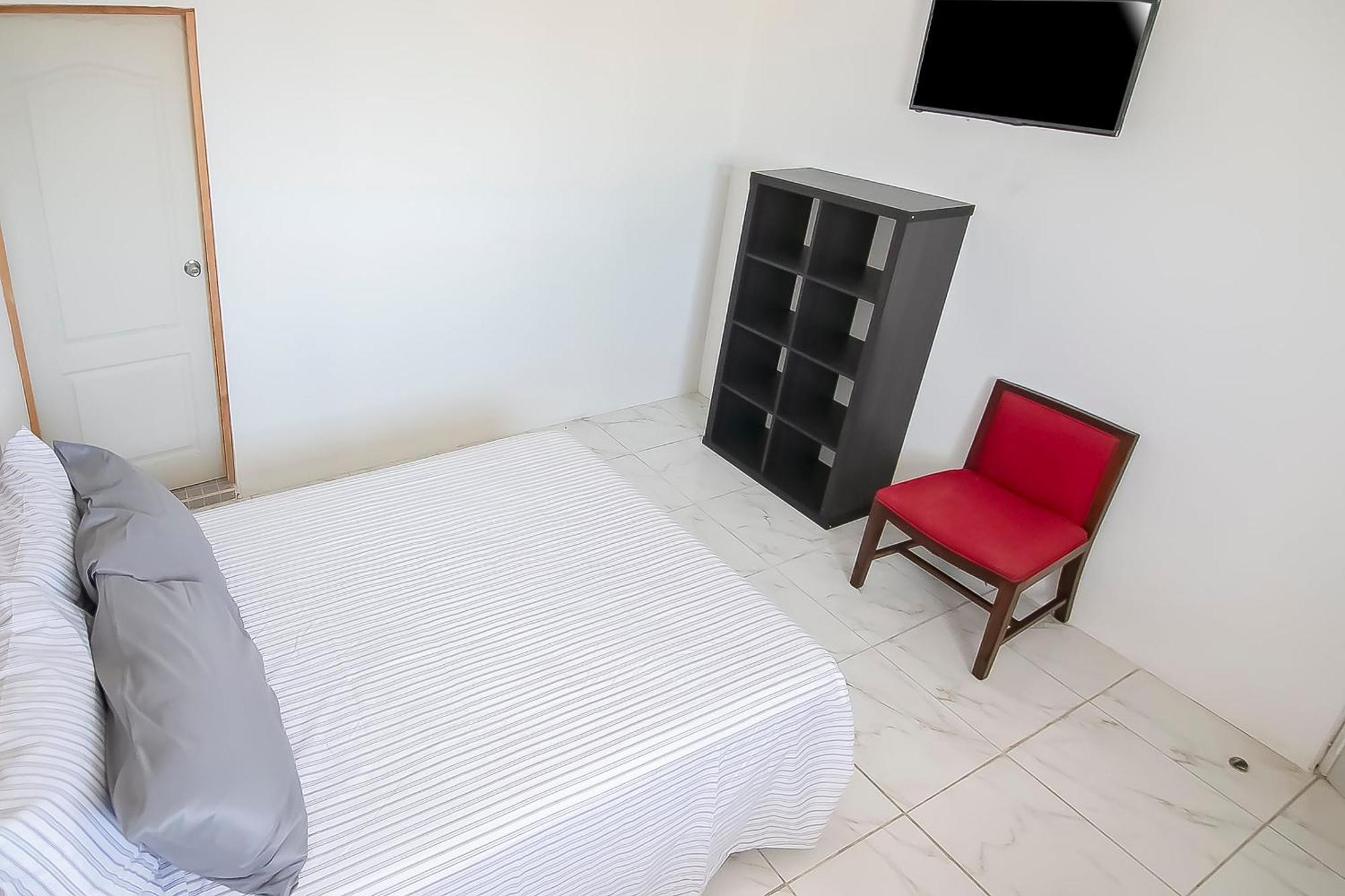 Oyo Hotel Plaza Las Torres, Cabo San Lucas Ngoại thất bức ảnh